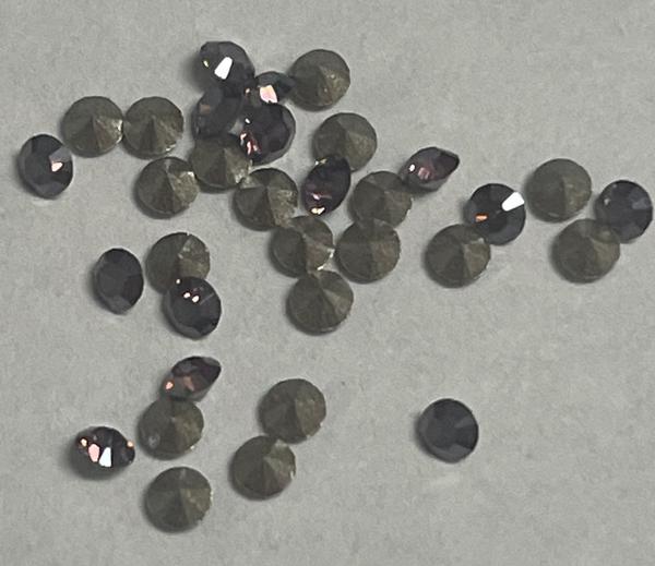 Swarovski 1028 XILION Chaton Amethyst Champagne PP11