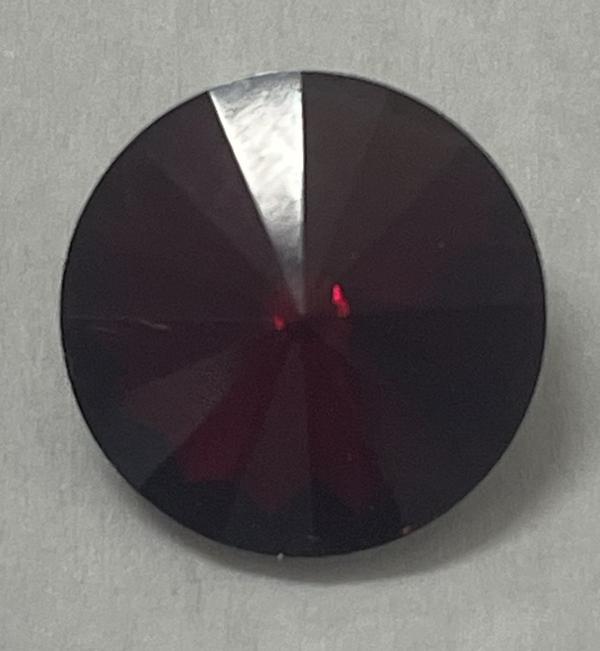 Bling!  1122 Rivoli Fancy Stone, Siam 12mm