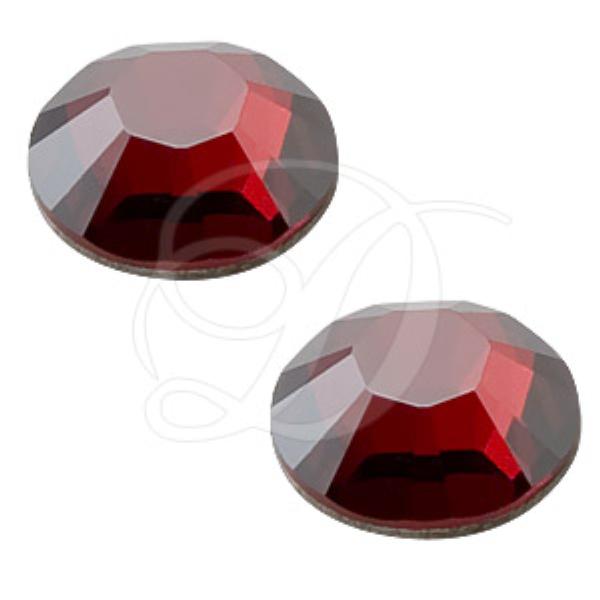 Dreamtime Crystal 2028 Rhinestone Hotfix Light Siam Satin SS20