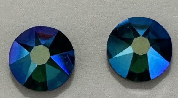 Dreamtime Crystal DC 2058 Flat Back Rhinestone Majestic Green Shimmer SS9