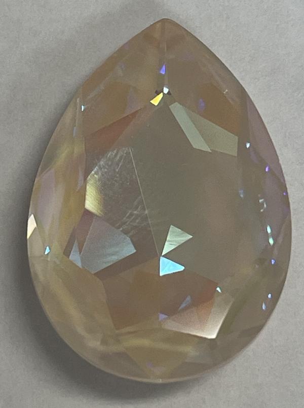 Swarovski 4327 Large Pear Shaped Fancy Stone Crystal Ivory Cream DeLite 30x20mm