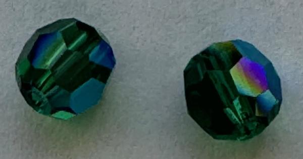 Dreamtime Crystal DC 5000 Round Bead Majestic Green Shimmer 6mm