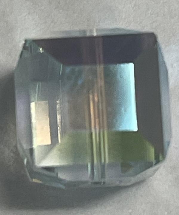 Dreamtime Crystal DC 5601 Cube Beads 8mm Light Azore AB
