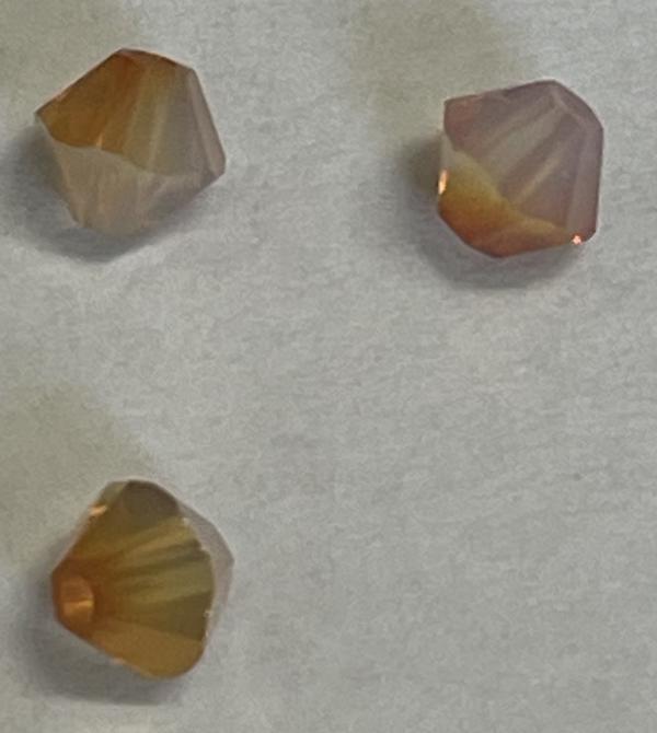 Dreamtime Crystal DC 5328 Bicone Bead White Opal Summer Blush 4mm