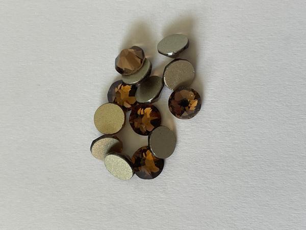 Bling! Flatback Rhinestones 30ss Smoked Topaz